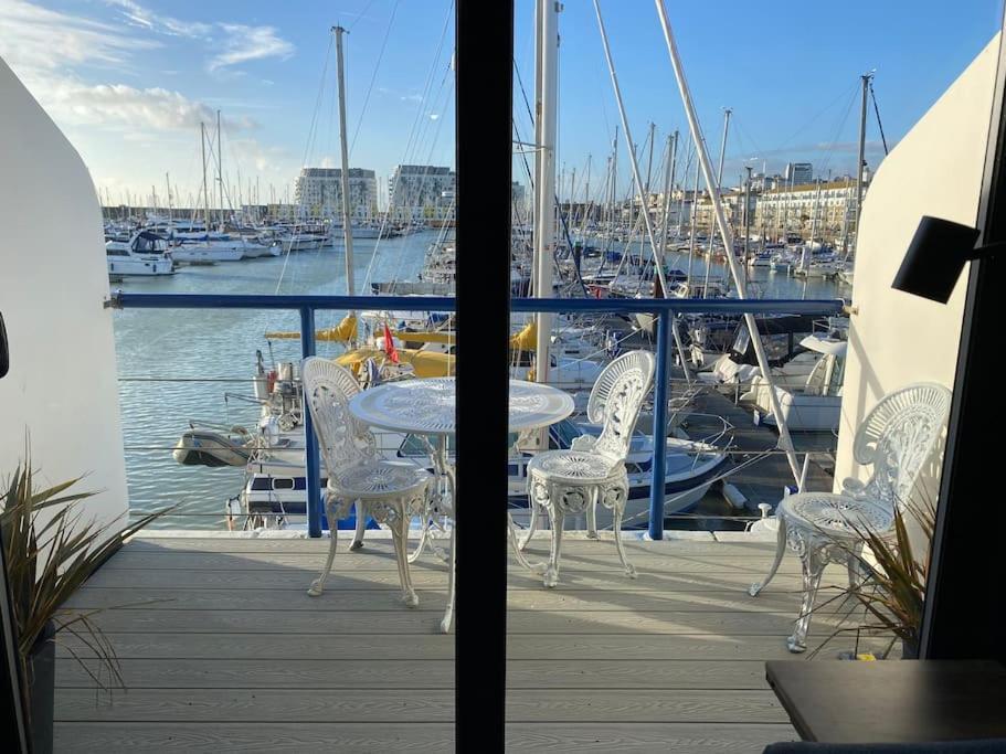 Seascape - Floating Home At Brighton Marina With Free Parking Екстер'єр фото